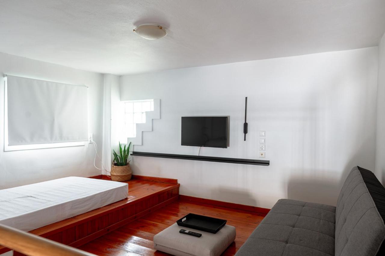 A&D Houses No3 Патра Екстериор снимка