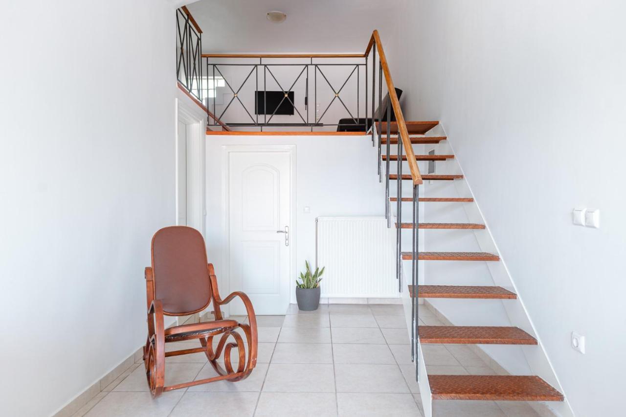 A&D Houses No3 Патра Екстериор снимка
