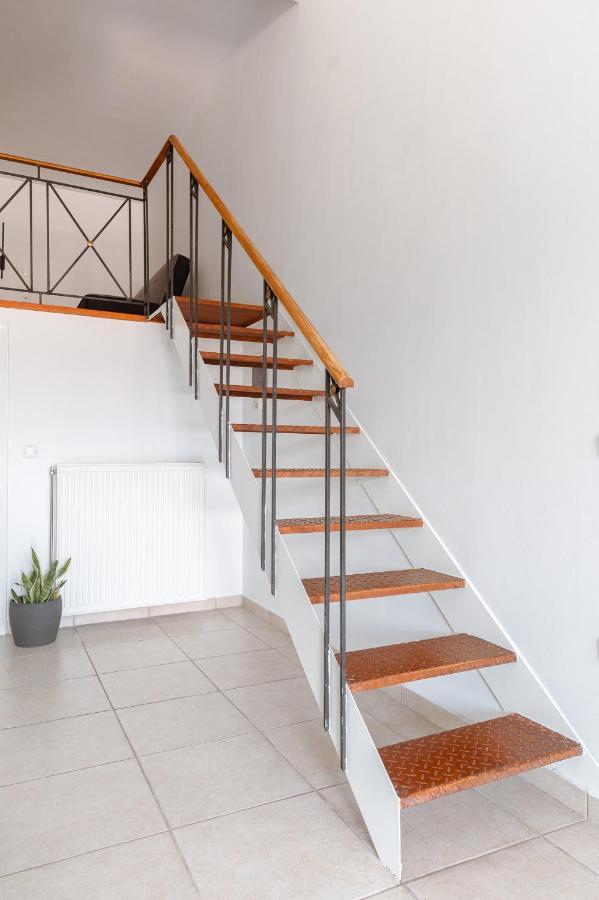 A&D Houses No3 Патра Екстериор снимка