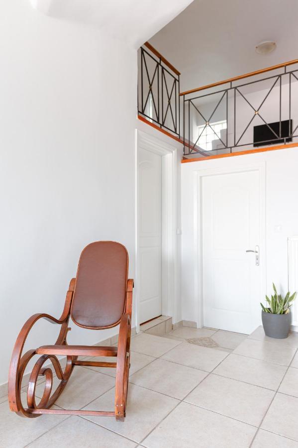 A&D Houses No3 Патра Екстериор снимка